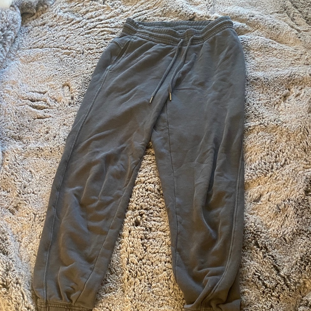 Gray Aerie sweatpants xs